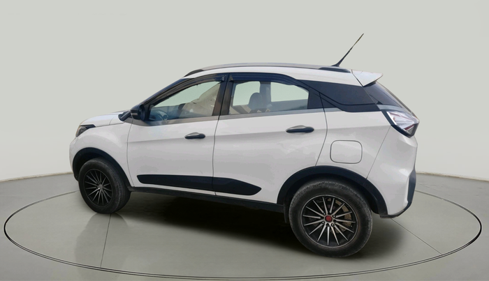 2021 Tata NEXON XM SUNROOF DIESEL, Diesel, Manual, 1,15,132 km, exterior