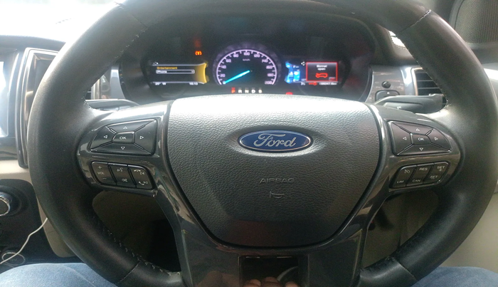 2017 Ford Endeavour TITANIUM 3.2 4X4 AT, Diesel, Automatic, 98,347 km, interior