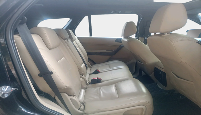 2017 Ford Endeavour TITANIUM 3.2 4X4 AT, Diesel, Automatic, 98,347 km, interior