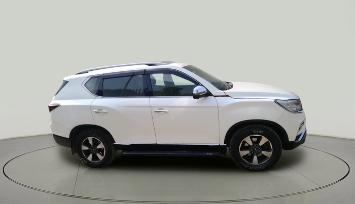 2019 Mahindra ALTURAS G4 4WD AT, Diesel, Automatic, 1,17,406 km, exterior