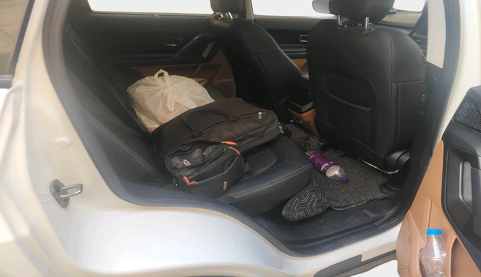 2024 Tata Harrier ADVENTURE PLUS AT, Diesel, Automatic, 23,113 km, interior