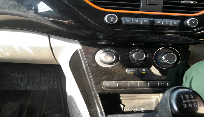 2019 Tata NEXON KRAZ MT PETROL, Petrol, Manual, 14,718 km, interior