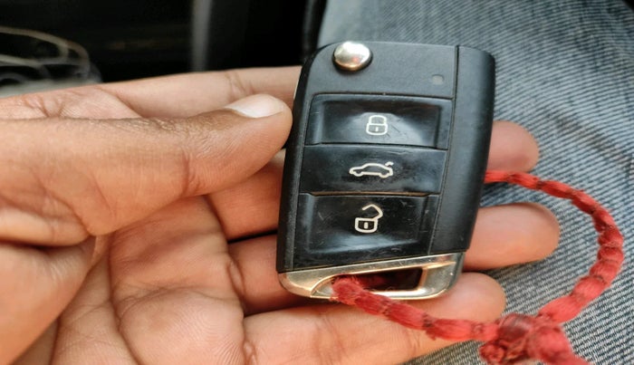 2019 Volkswagen TIGUAN HIGHLINE TDI AT, Diesel, Automatic, 1,49,104 km, interior