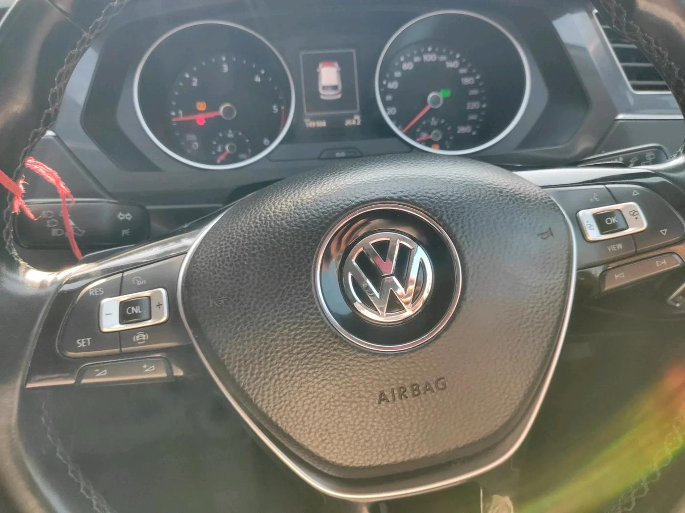 2019 Volkswagen TIGUAN HIGHLINE TDI AT, Diesel, Automatic, 1,49,104 km, interior