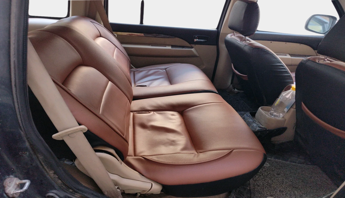 2011 Ford Endeavour 2.5L 4X2 MT, Diesel, Manual, 1,90,323 km, interior