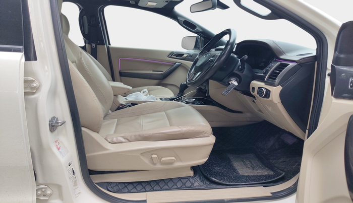 2018 Ford Endeavour TITANIUM 3.2 4X4 AT, Diesel, Automatic, 1,21,134 km, interior