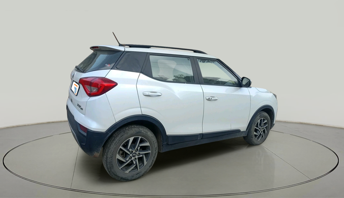 2023 Mahindra XUV300 W8 (O) 1.2 PETROL, Petrol, Manual, 26,311 km, exterior