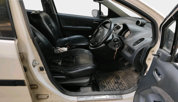 2013 Maruti Ritz VDI, Diesel, Manual, 1,43,869 km, interior