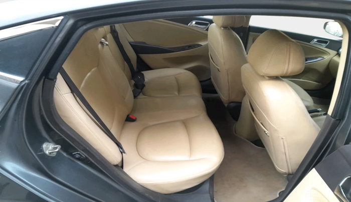 2012 Hyundai Verna FLUIDIC 1.6 CRDI SX OPT, Diesel, Manual, 2,18,094 km, interior