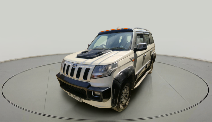 2016 Mahindra TUV300 T8 AMT, Diesel, Automatic, 1,13,801 km, exterior