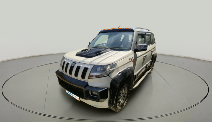 2016 Mahindra TUV300 T8 AMT, Diesel, Automatic, 1,13,801 km, exterior