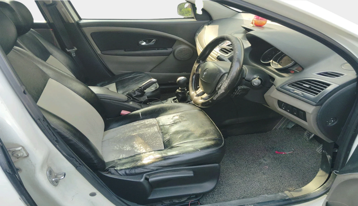 2012 Renault Fluence 1.5 E2, Diesel, Manual, 2,30,179 km, interior