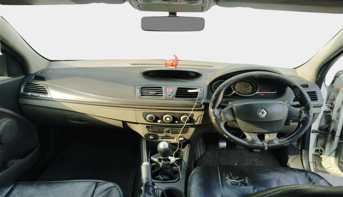 2012 Renault Fluence 1.5 E2, Diesel, Manual, 2,30,179 km, interior