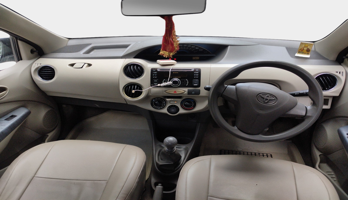 2014 Toyota Etios Liva GD, Diesel, Manual, 1,72,011 km, interior