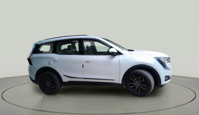 2023 Mahindra XUV700 AX 7 LUXURY D AWD AT 7 STR, Diesel, Automatic, 45,737 km, exterior