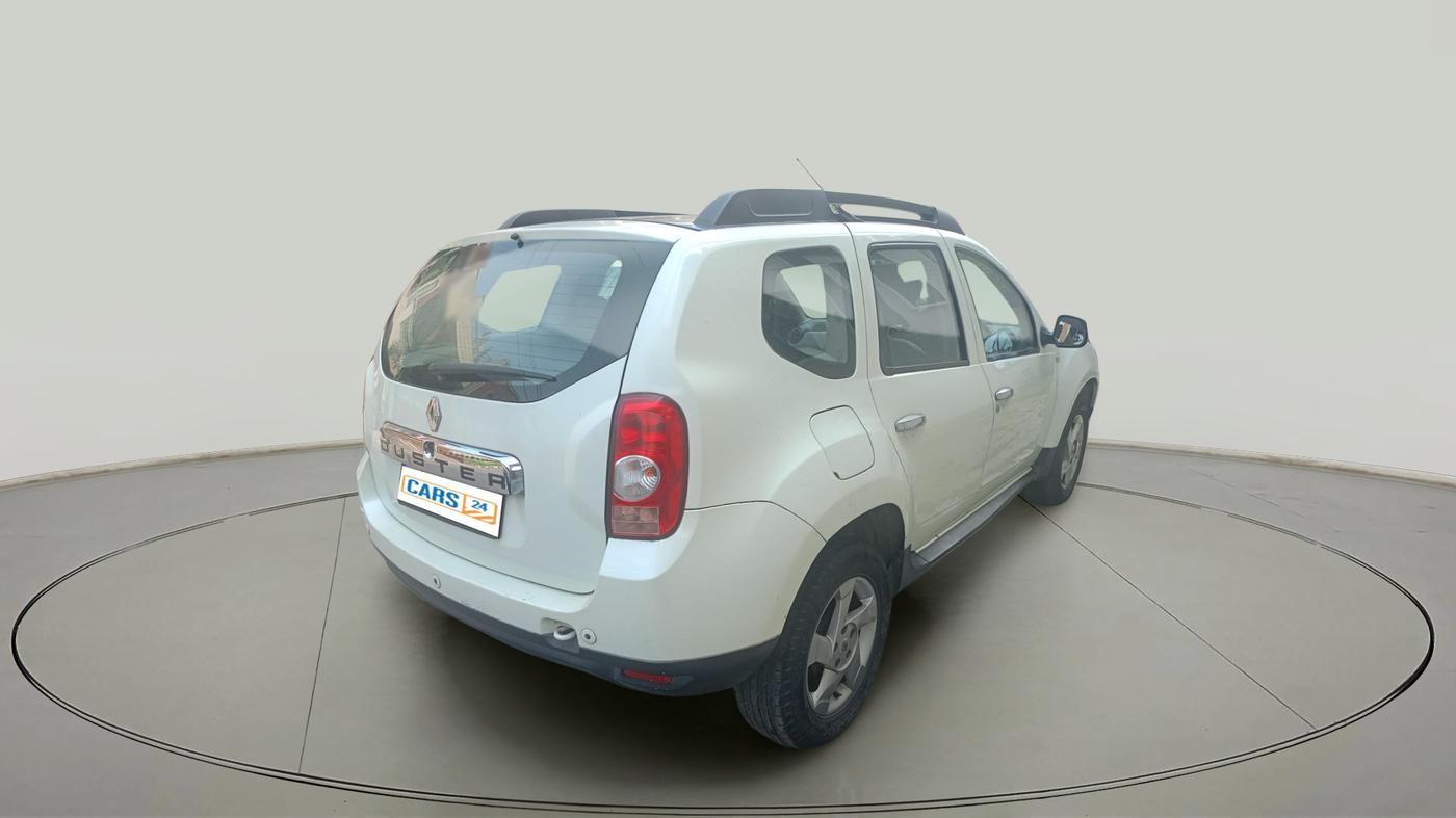 2015 Renault Duster 85 PS RXL DIESEL (OPT), Diesel, Manual, 1,11,881 km, exterior