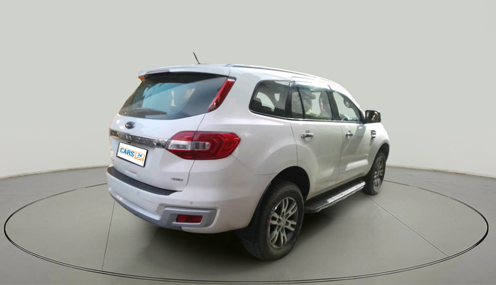 2017 Ford Endeavour TITANIUM 3.2 4X4 AT, Diesel, Automatic, 1,20,899 km, exterior