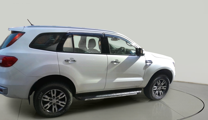 2017 Ford Endeavour TITANIUM 3.2 4X4 AT, Diesel, Automatic, 1,20,899 km, exterior