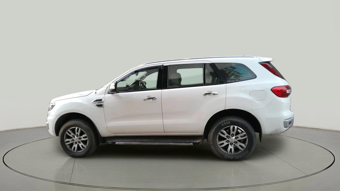 2017 Ford Endeavour TITANIUM 3.2 4X4 AT, Diesel, Automatic, 1,21,000 km, exterior