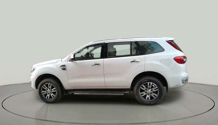 2017 Ford Endeavour TITANIUM 3.2 4X4 AT, Diesel, Automatic, 1,20,899 km, exterior