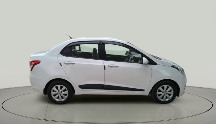 2014 Hyundai Xcent SX 1.2, Petrol, Manual, 1,23,325 km, exterior