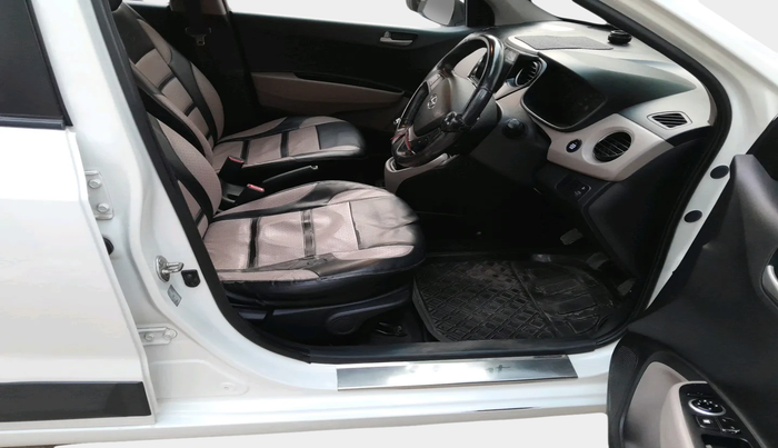 2014 Hyundai Xcent SX 1.2, Petrol, Manual, 1,23,325 km, interior