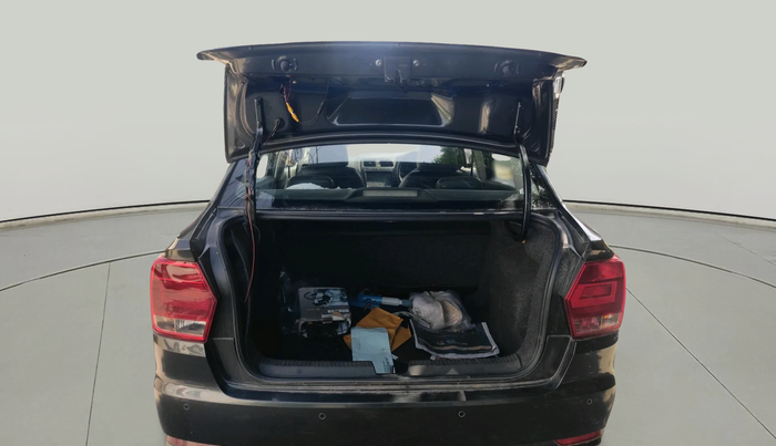2019 Volkswagen Ameo TRENDLINE 1.5L, Diesel, Manual, 1,40,833 km, exterior
