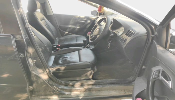 2019 Volkswagen Ameo TRENDLINE 1.5L, Diesel, Manual, 1,40,833 km, interior