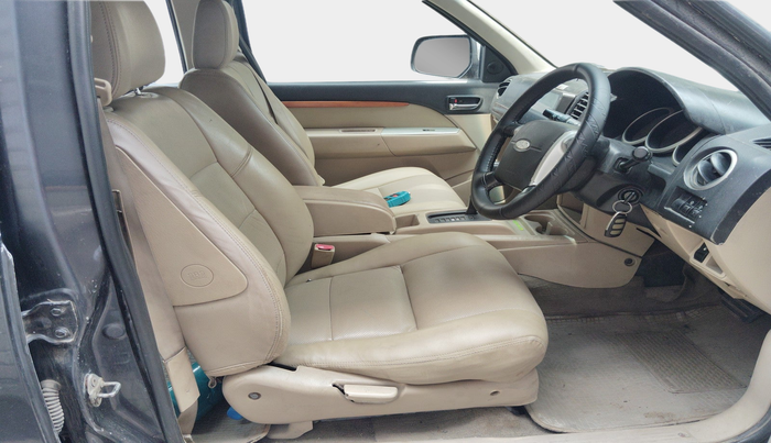 2011 Ford Endeavour 3.0L 4X2 AT, Diesel, Automatic, 1,05,714 km, interior