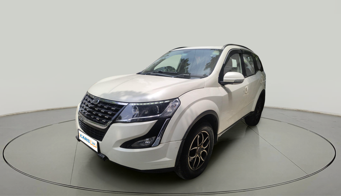 2018 Mahindra XUV500 W9, Diesel, Manual, 1,72,963 km, exterior