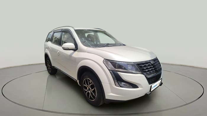 2018 Mahindra XUV500 W9, Diesel, Manual, 1,72,963 km, exterior