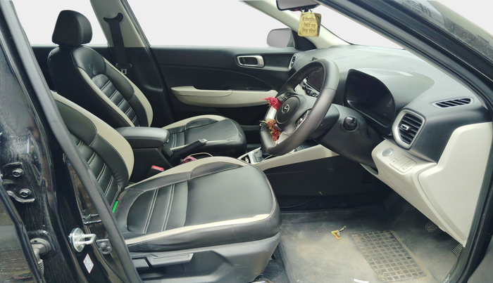 2024 Hyundai VENUE SX 1.2 PETROL, Petrol, Manual, 12,667 km, interior