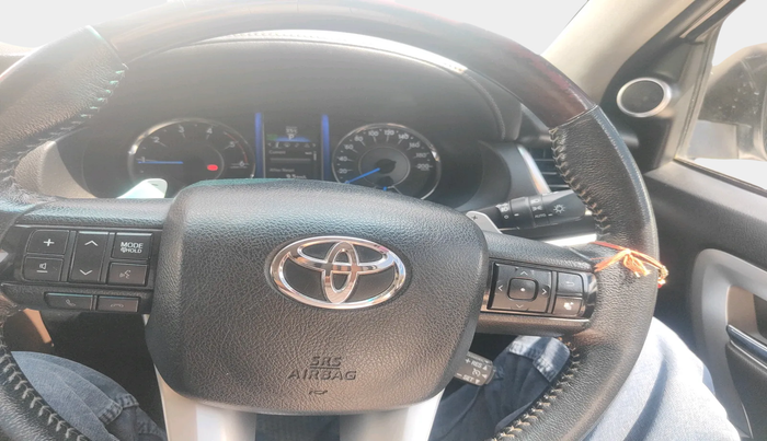 2018 Toyota Fortuner 2.8 4X2 AT, Diesel, Automatic, 75,443 km, interior