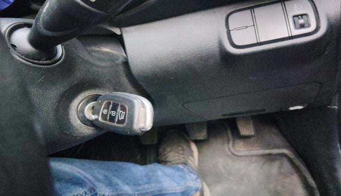 2020 Hyundai VENUE S 1.5 CRDI, Diesel, Manual, 1,53,246 km, interior