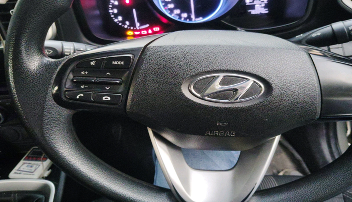 2020 Hyundai VENUE S 1.5 CRDI, Diesel, Manual, 1,53,246 km, interior