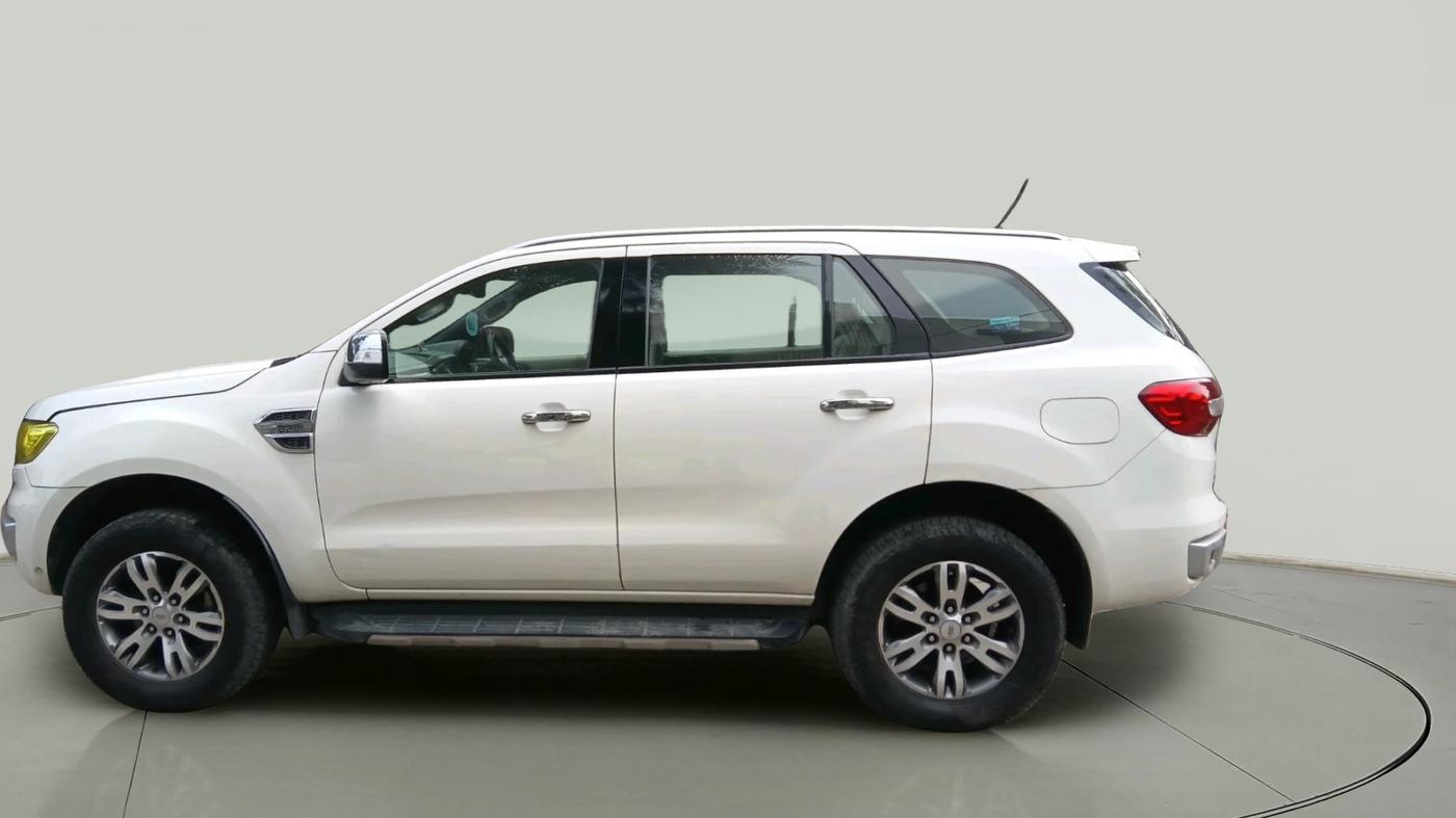 2017 Ford Endeavour TITANIUM 3.2 4X4 AT, Diesel, Automatic, 1,27,179 km, exterior