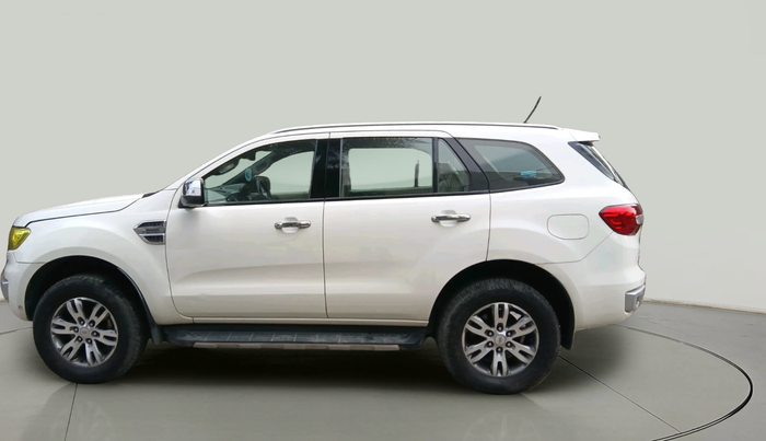 2017 Ford Endeavour TITANIUM 3.2 4X4 AT, Diesel, Automatic, 1,27,179 km, exterior