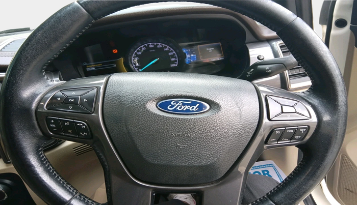 2017 Ford Endeavour TITANIUM 3.2 4X4 AT, Diesel, Automatic, 1,27,179 km, interior