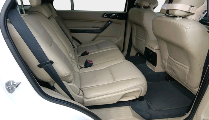 2017 Ford Endeavour TITANIUM 3.2 4X4 AT, Diesel, Automatic, 1,27,179 km, interior