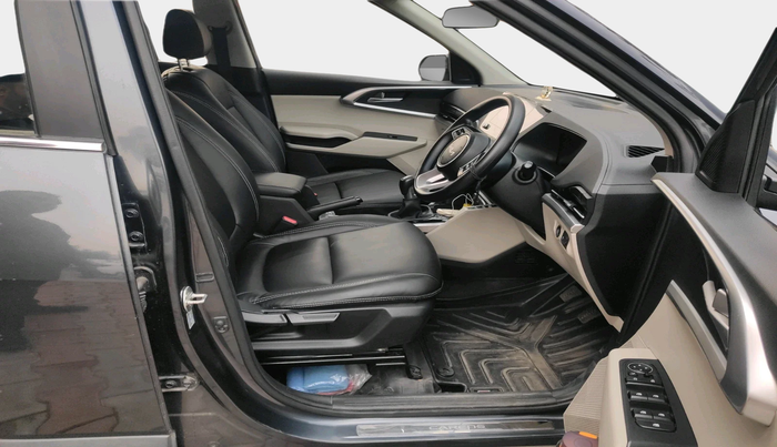 2022 KIA CARENS PRESTIGE PLUS 1.5 DIESEL 7 STR, Diesel, Manual, 1,42,792 km, interior