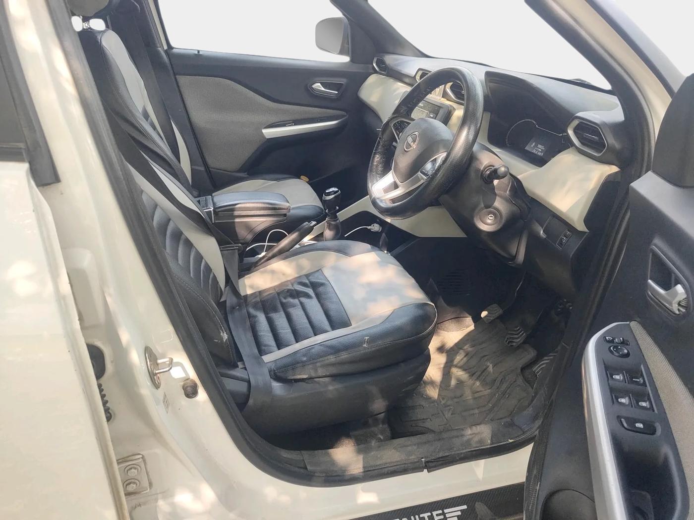 2021 Nissan MAGNITE XL, Petrol, Manual, 78,800 km, interior