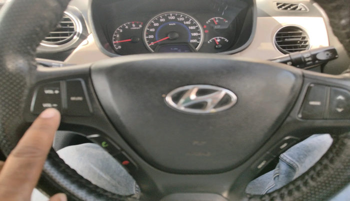 2017 Hyundai Grand i10 SPORTZ U2 1.2 CRDI, Diesel, Manual, 96,847 km, interior