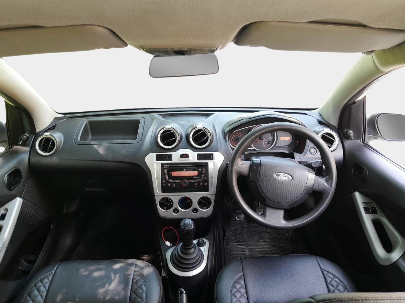 2011 Ford Figo ZXI 1.4 DIESEL, Diesel, Manual, 1,21,273 km, interior