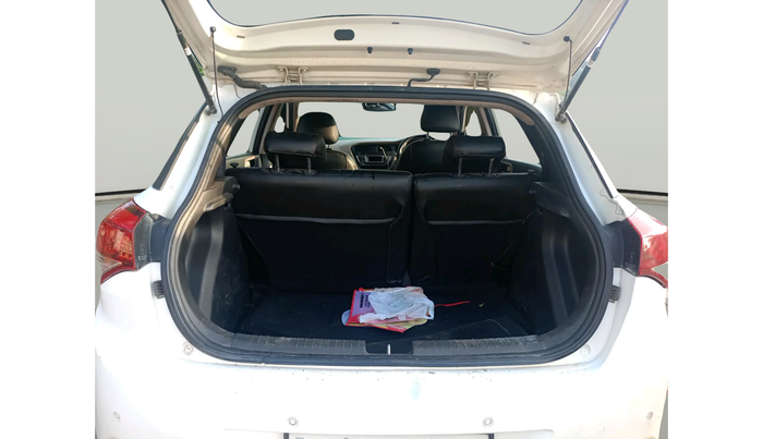 2015 Hyundai Elite i20 ASTA 1.4 CRDI, Diesel, Manual, 1,04,261 km, exterior