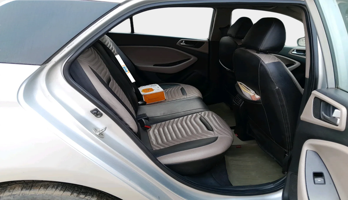 2014 Hyundai Elite i20 ASTA 1.4 CRDI, Diesel, Manual, 1,43,933 km, interior