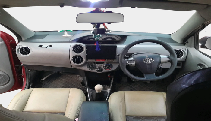 2011 Toyota Etios Liva VX, Petrol, Manual, 81,146 km, interior