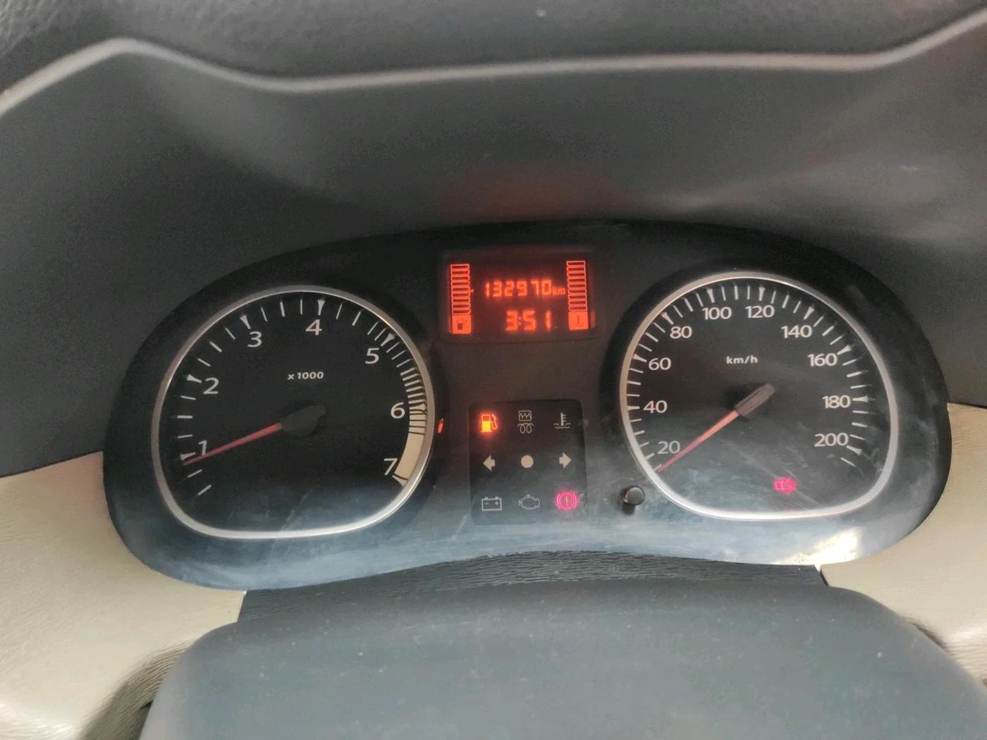 2014 Renault Duster 85 PS RXL DIESEL, Diesel, Manual, 1,32,970 km, interior