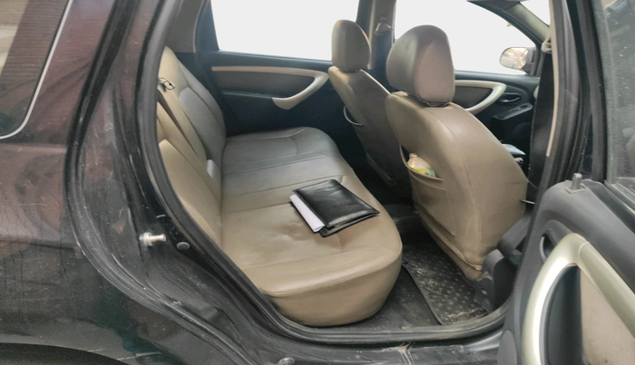 2014 Renault Duster 85 PS RXL DIESEL, Diesel, Manual, 1,32,970 km, interior