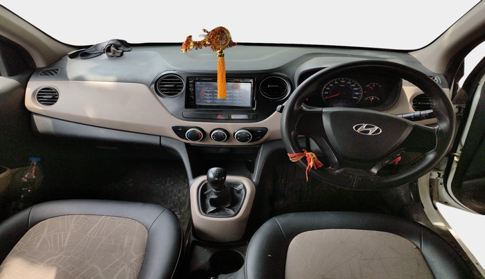 2013 Hyundai Grand i10 MAGNA 1.1 CRDI, Diesel, Manual, 80,217 km, interior