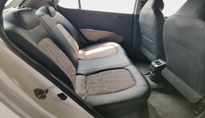 2013 Hyundai Grand i10 MAGNA 1.1 CRDI, Diesel, Manual, 80,217 km, interior